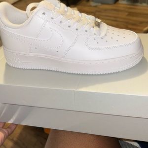 New All White Air Force 1